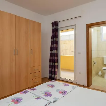 3 Bedroom Xxl Family Μακάρσκα
