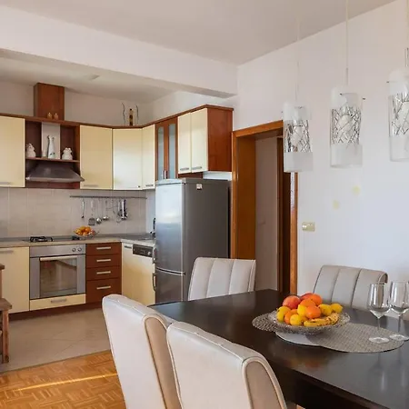 3 Bedroom Xxl Family Μακάρσκα