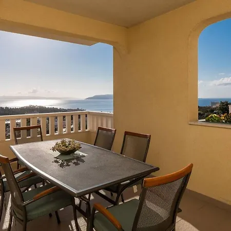 3 Bedroom Xxl Family Lägenhet Makarska